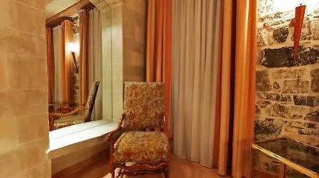 D'alleves Hotel