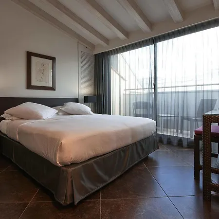 D'alleves 4*